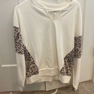 Leopard sweatshirt